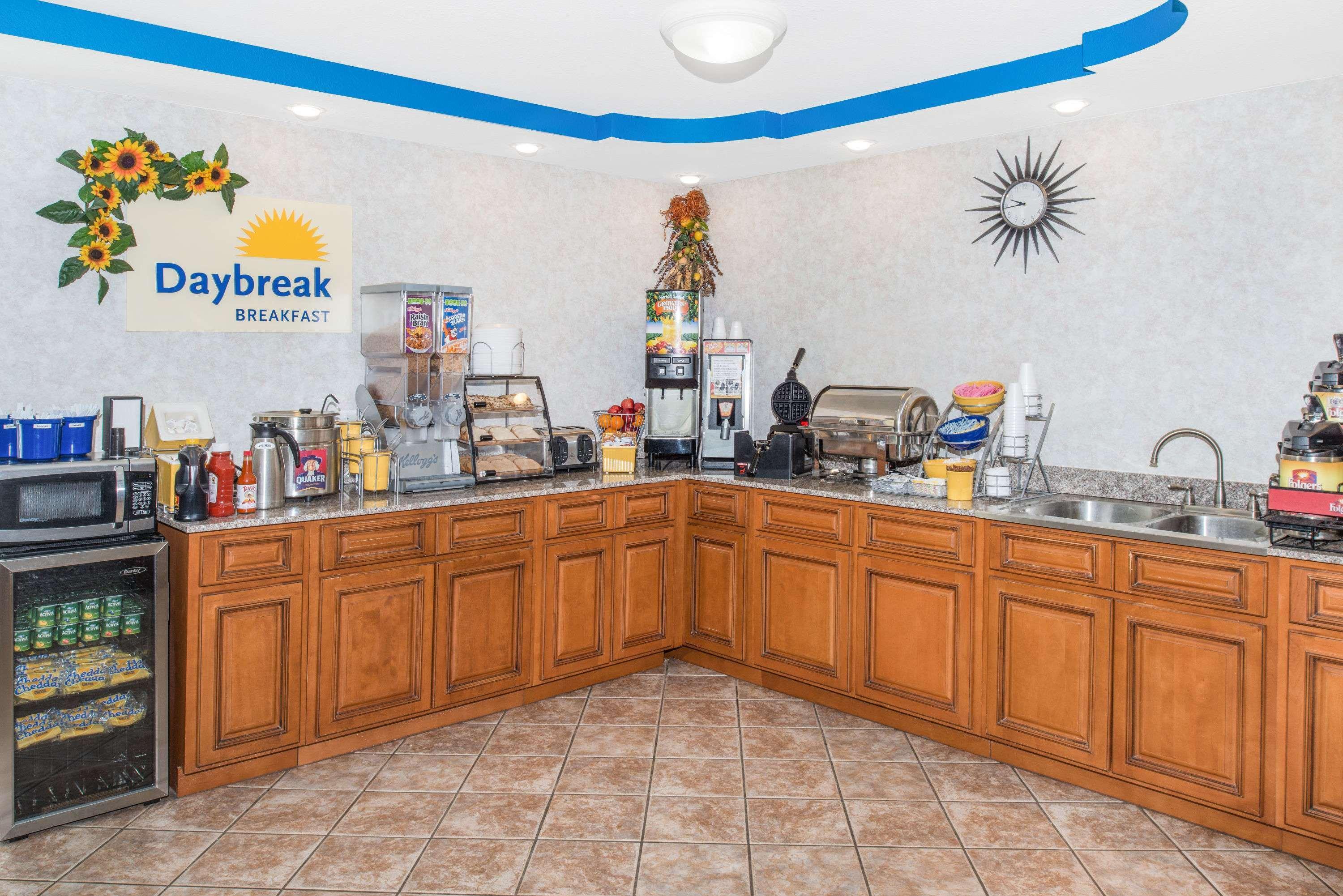 Days Inn By Wyndham Calvert City - Paducah East Zewnętrze zdjęcie