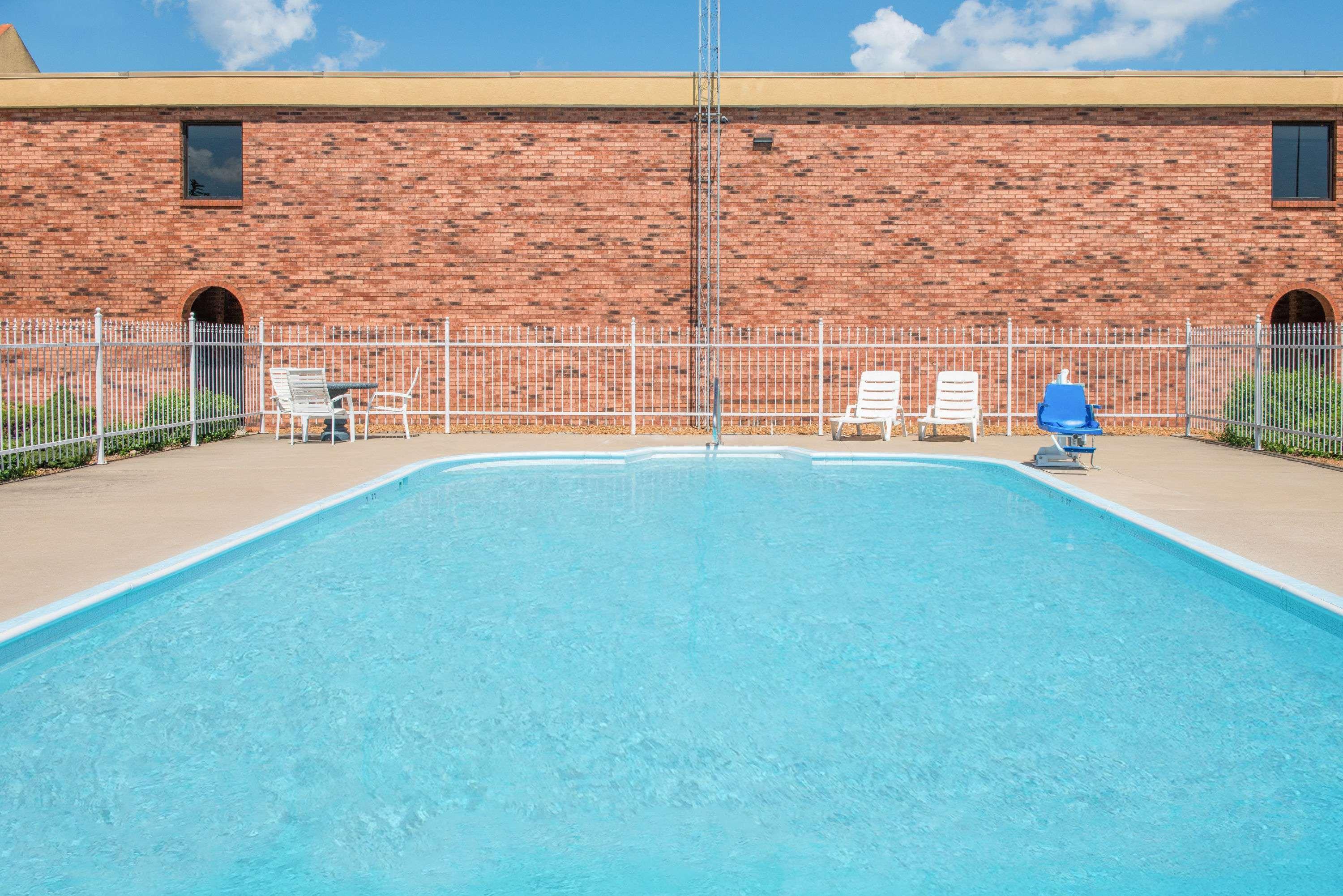 Days Inn By Wyndham Calvert City - Paducah East Zewnętrze zdjęcie